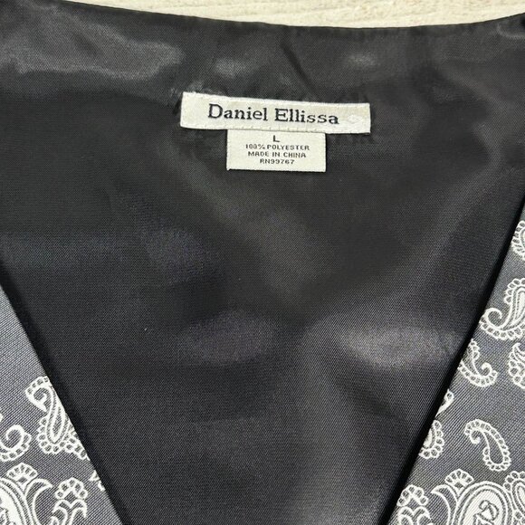 Daniel Ellissa Mens Large 46" Paisley Vest Black Gray White Formal Dress - Picture 3 of 5